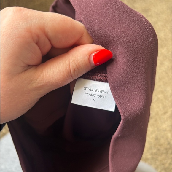 Vuori Women's Burgundy Leggings - Picture 5 of 5